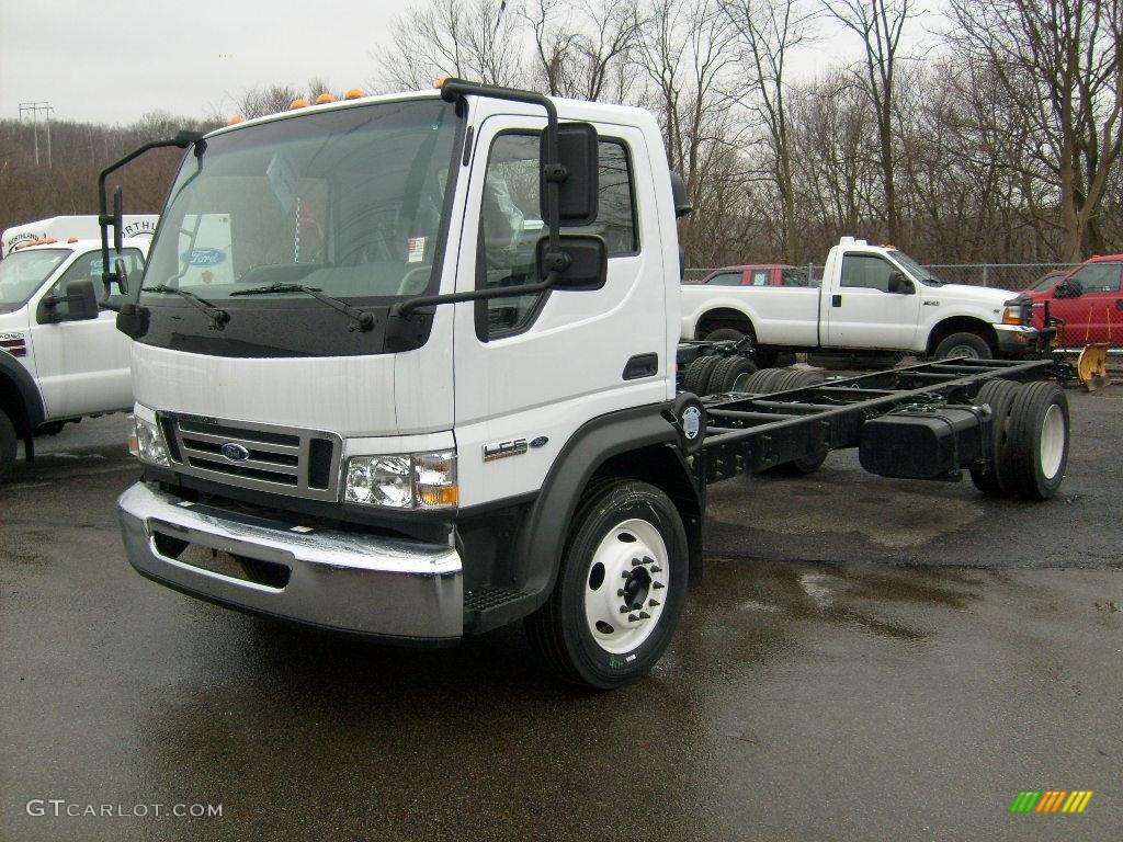 Oxford White Ford LCF Truck