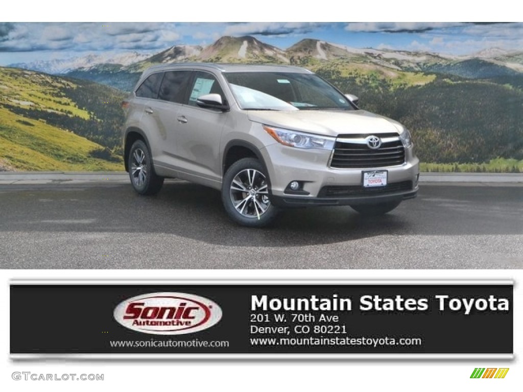 2016 Highlander XLE - Creme Brulee Mica / Black photo #1