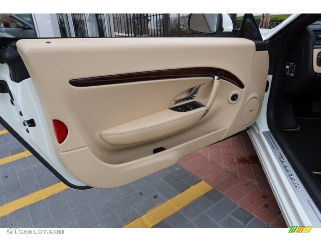 2012 Maserati GranTurismo Convertible GranCabrio Sabbia Door Panel Photo #112448394