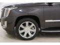 2016 Cadillac Escalade Luxury 4WD Wheel and Tire Photo