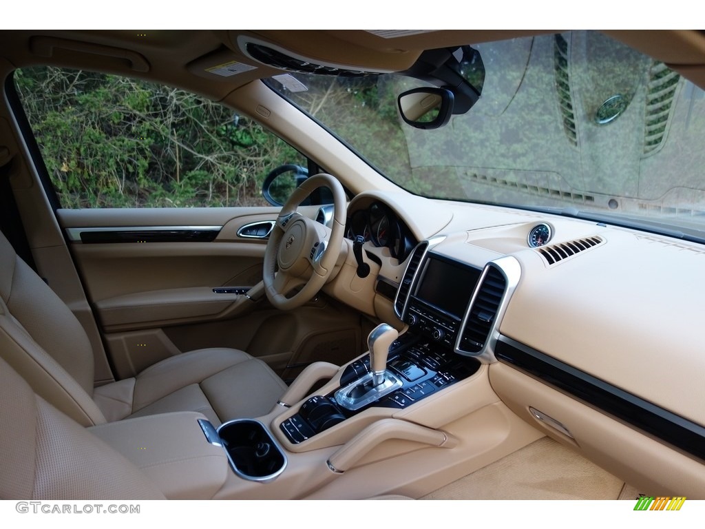 2012 Cayenne  - Jet Green Metallic / Luxor Beige photo #18