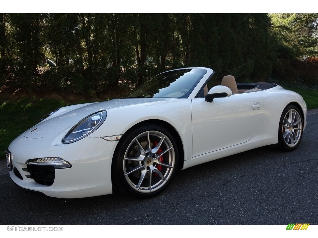 White Porsche 911