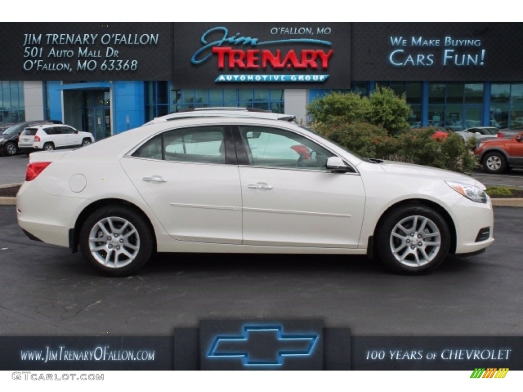 White Diamond Tricoat Chevrolet Malibu