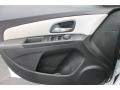 Summit White - Cruze LS Photo No. 15