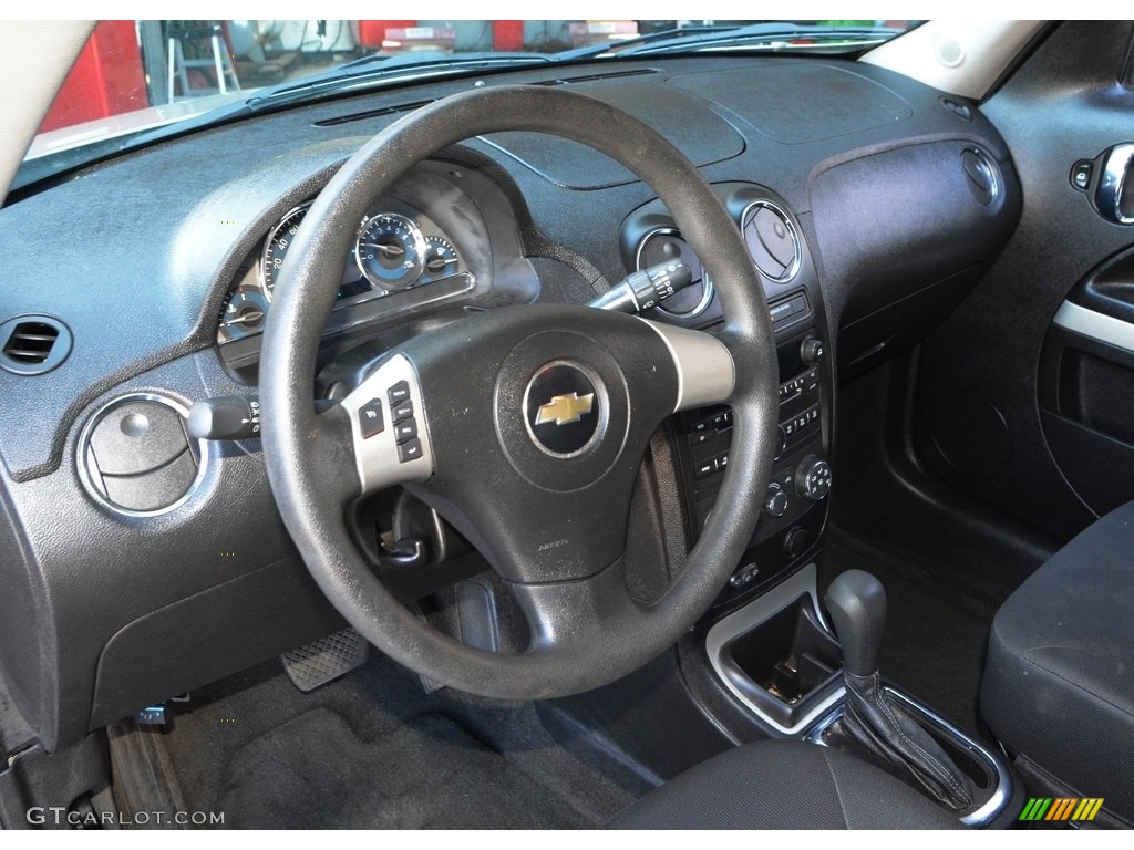 2009 HHR LS - Gold Mist Metallic / Gray photo #5