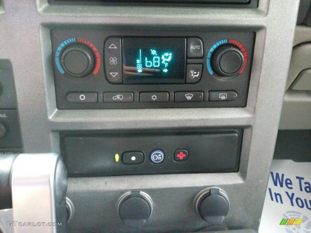 2003 H2 SUV - White / Wheat photo #18