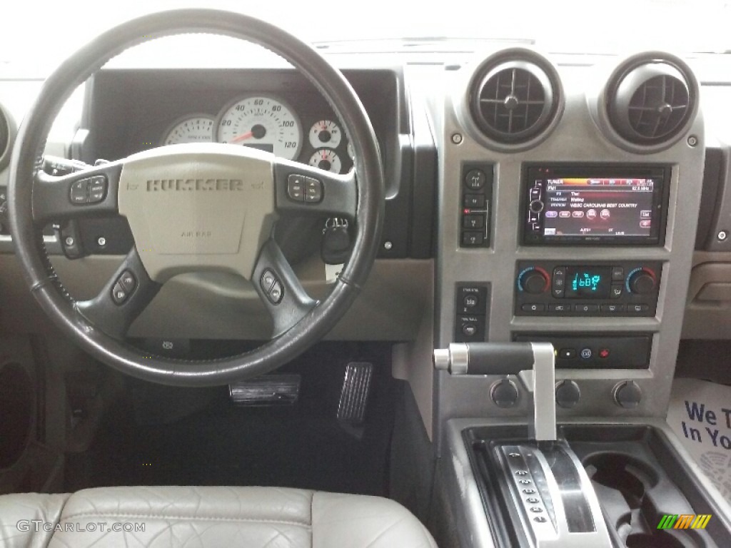 2003 H2 SUV - White / Wheat photo #24