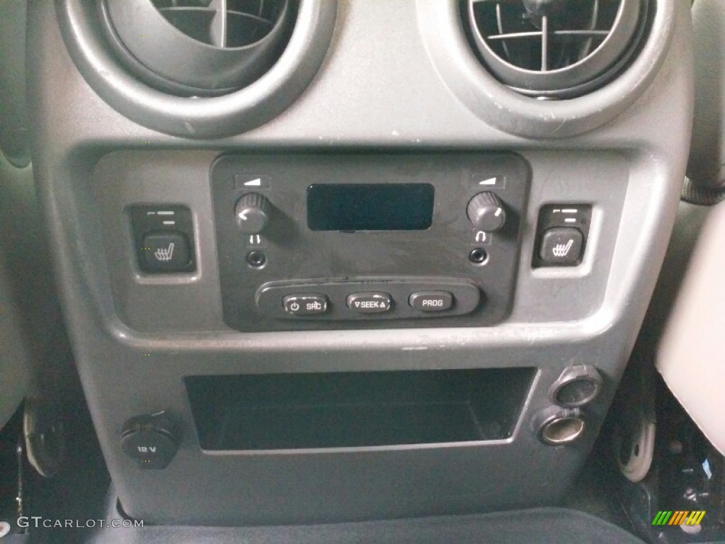 2003 H2 SUV - White / Wheat photo #25