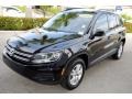 Deep Black Pearl - Tiguan S Photo No. 4
