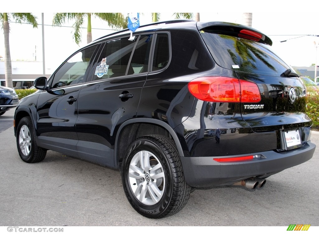 2016 Tiguan S - Deep Black Pearl / Sandstone photo #7