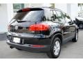 Deep Black Pearl - Tiguan S Photo No. 10
