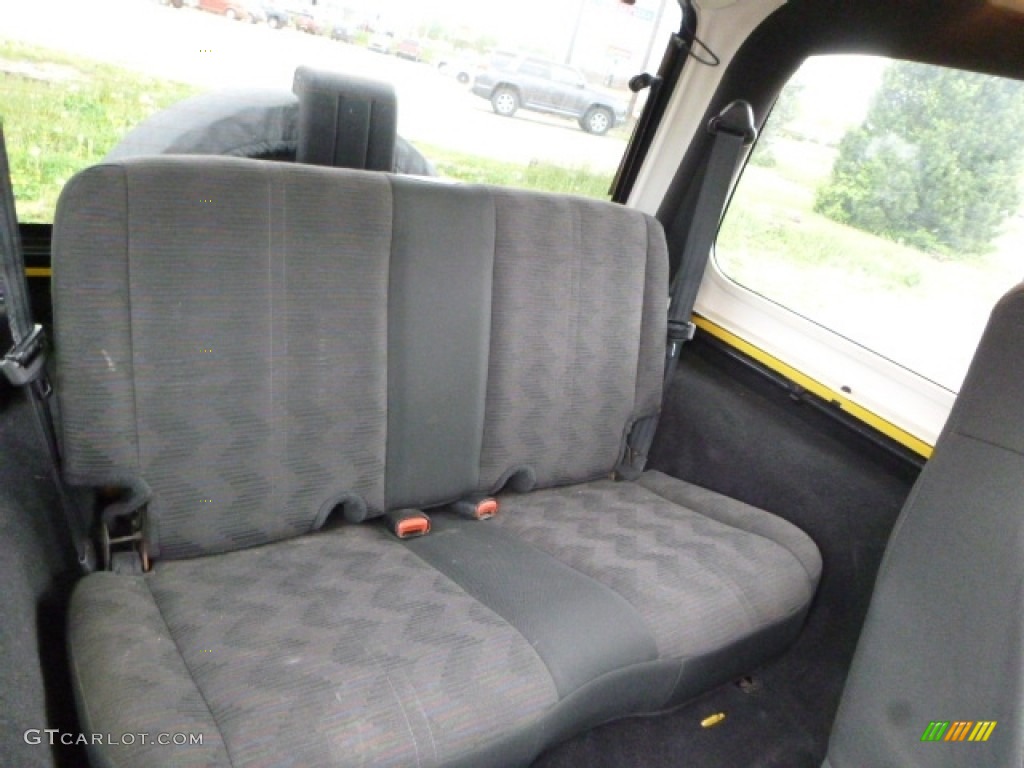 2004 Wrangler Rubicon 4x4 - Solar Yellow / Dark Slate Gray photo #10