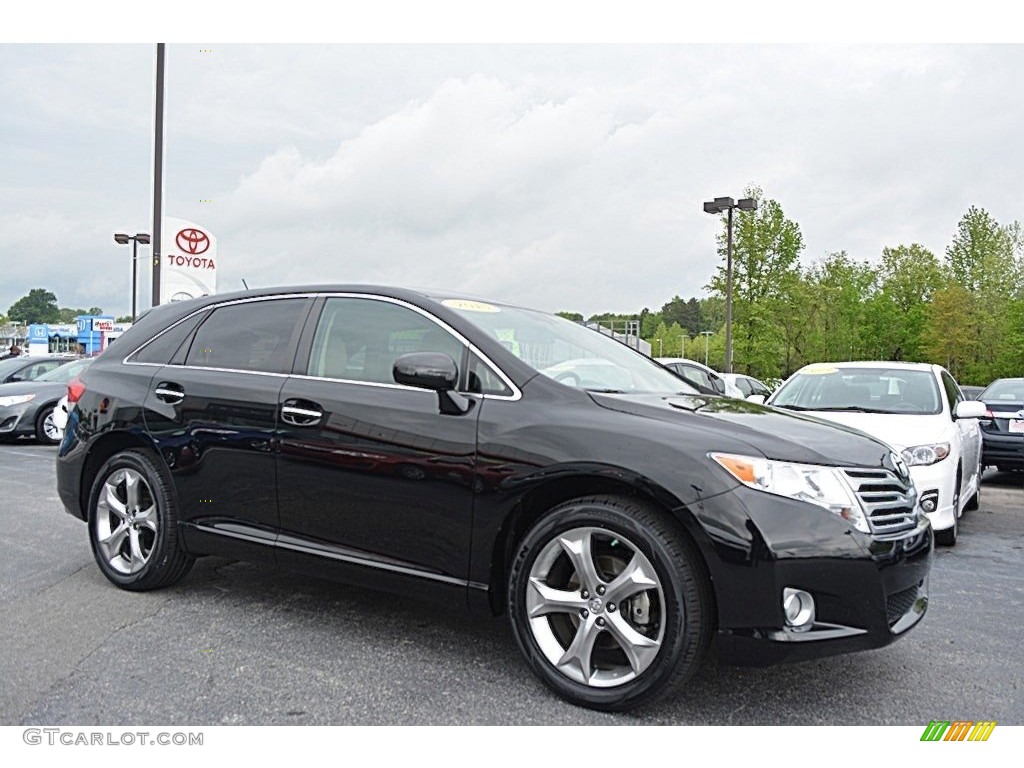 2010 Venza V6 - Black / Ivory photo #1