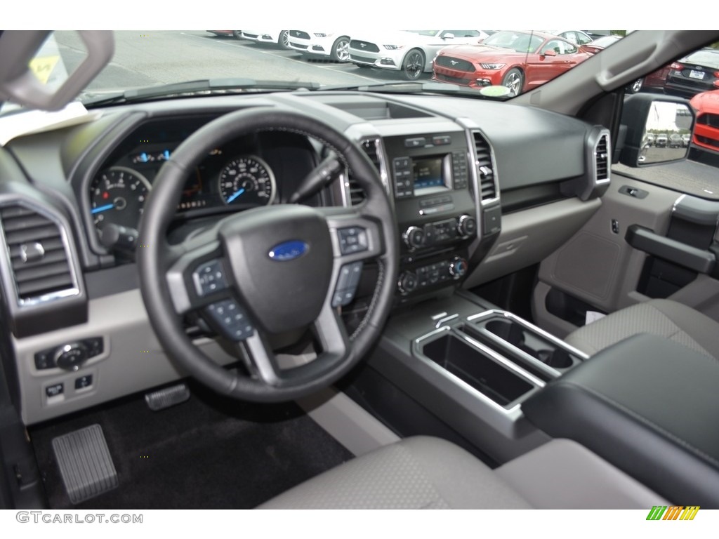 2016 Ford F150 XLT SuperCrew 4x4 Medium Earth Gray Dashboard Photo #112478060