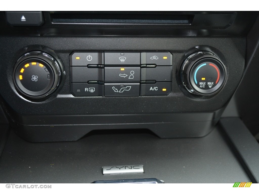 2016 Ford F150 XLT SuperCrew 4x4 Controls Photo #112478159