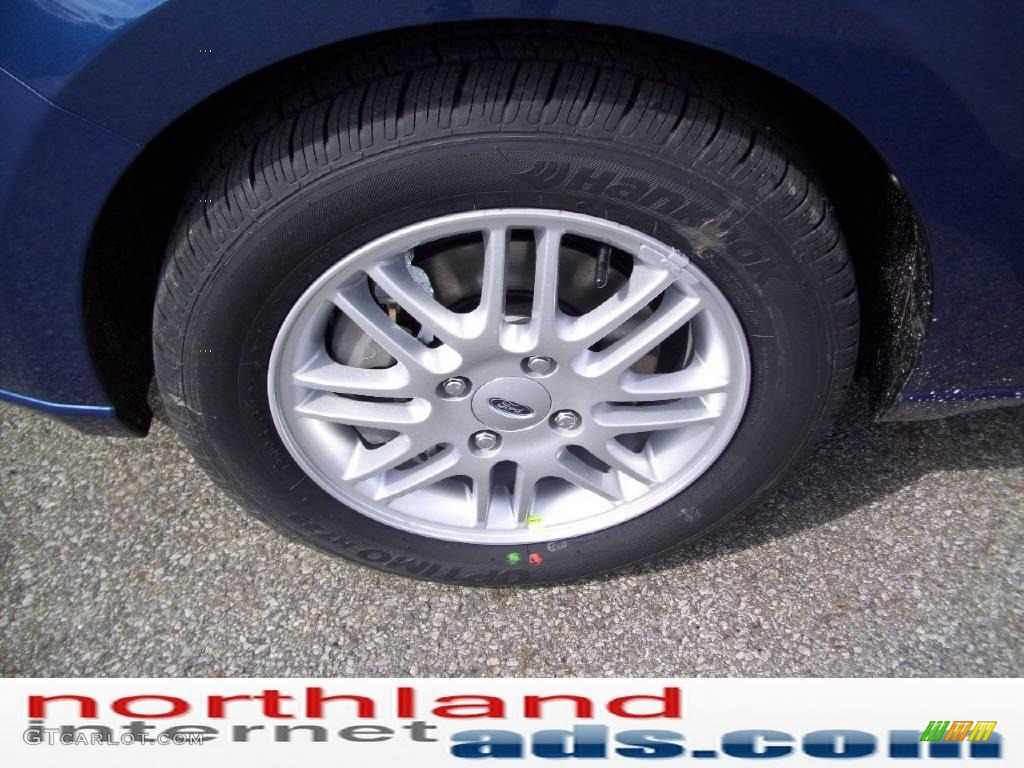 2009 Focus SE Sedan - Vista Blue Metallic / Charcoal Black photo #8