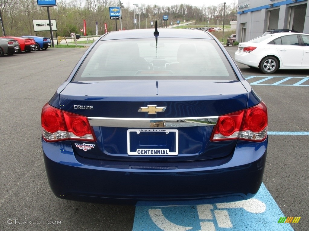 2013 Cruze LS - Atlantis Blue Metallic / Jet Black/Medium Titanium photo #5