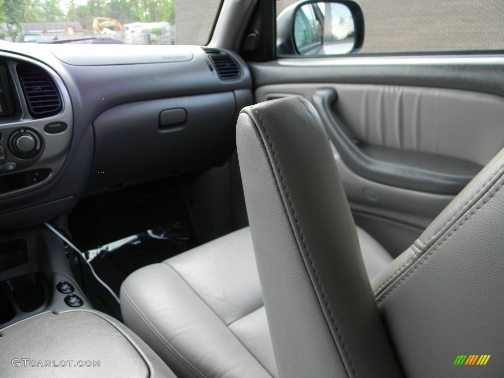 2004 Sequoia Limited 4x4 - Phantom Gray Pearl / Charcoal photo #12