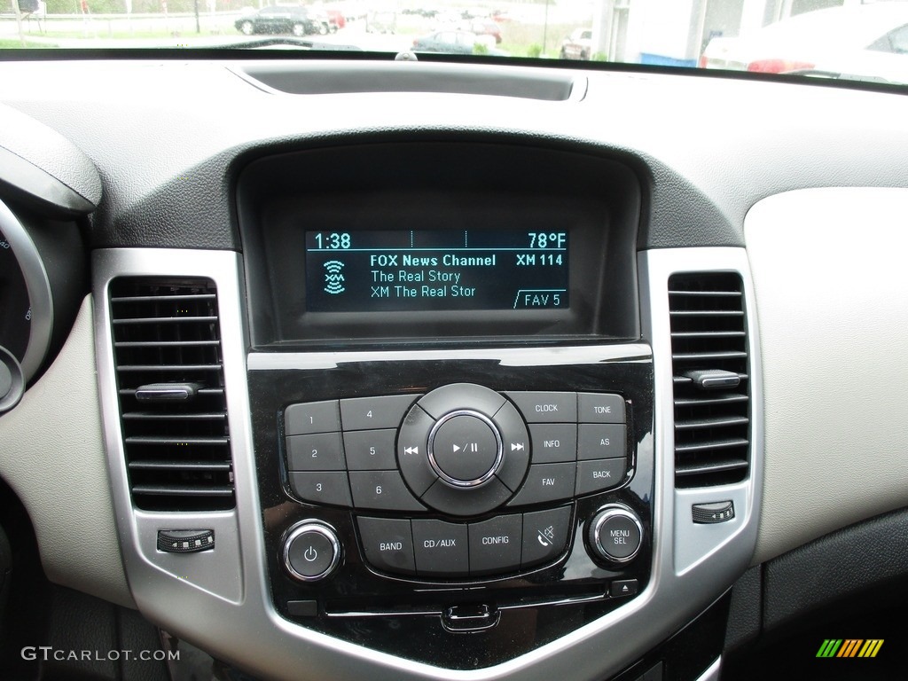 2013 Cruze LS - Atlantis Blue Metallic / Jet Black/Medium Titanium photo #28