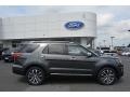 2016 Magnetic Metallic Ford Explorer Platinum 4WD  photo #2