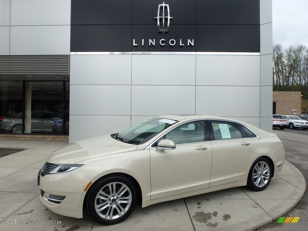 Platinum Dune 2014 Lincoln MKZ FWD Exterior Photo #112481891