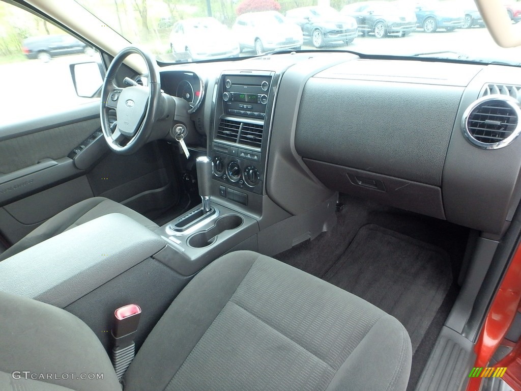 2010 Explorer XLT 4x4 - Dark Copper Metallic / Black photo #13