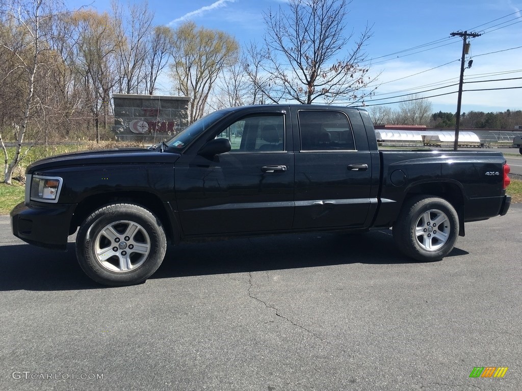 2011 Dakota Big Horn Crew Cab 4x4 - Brilliant Black Crystal Pearl / Dark Slate Gray/Medium Slate Gray photo #1