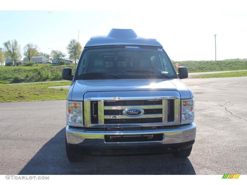 2009 E Series Van E350 Super Duty XLT Extended Passenger - Brilliant Silver Metallic / Medium Flint photo #29