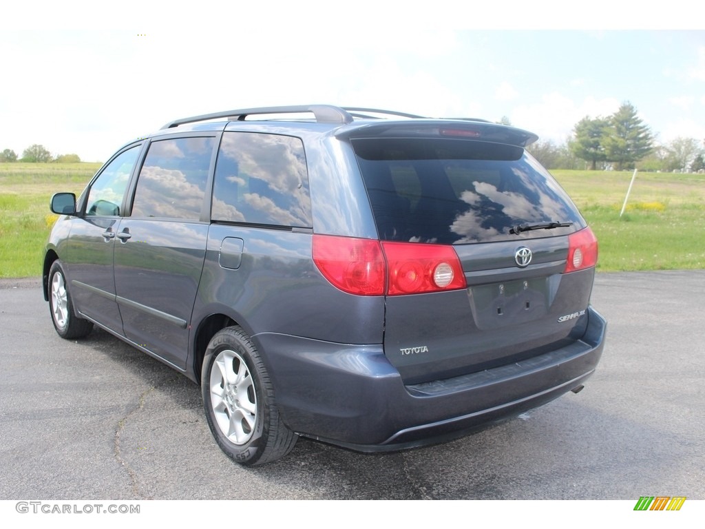 2006 Sienna XLE - Slate Metallic / Stone Gray photo #24