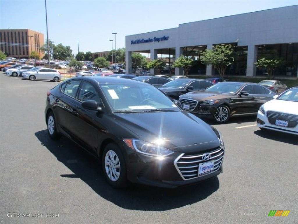 2017 Elantra SE - Black / Gray photo #1