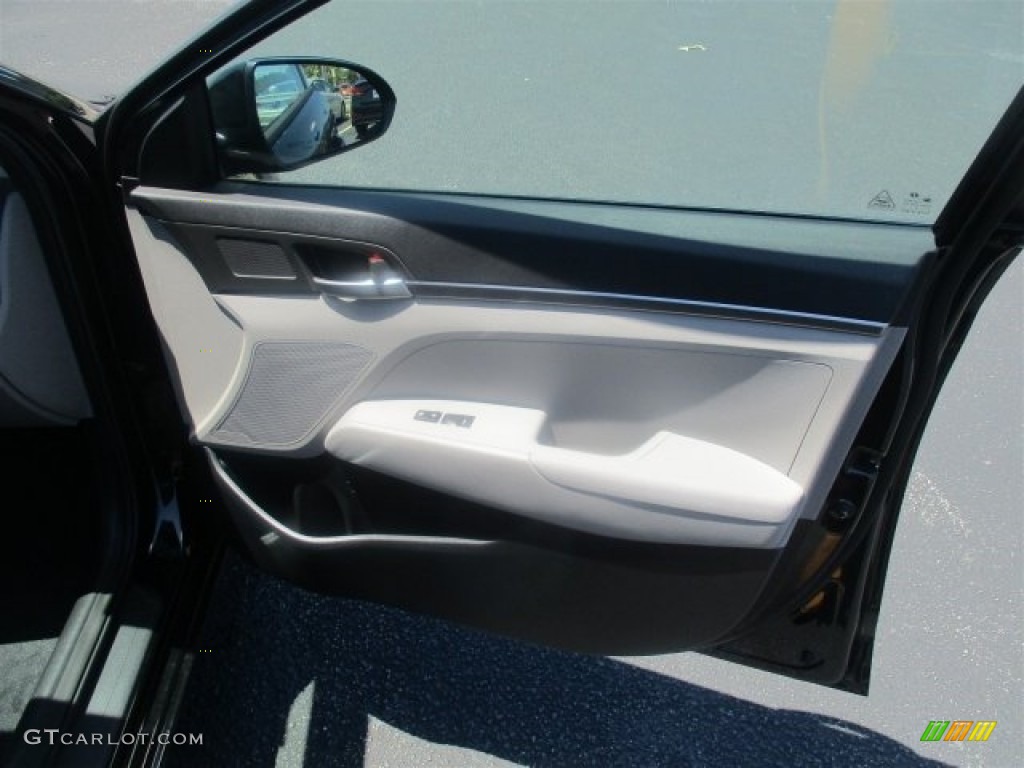 2017 Elantra SE - Black / Gray photo #11