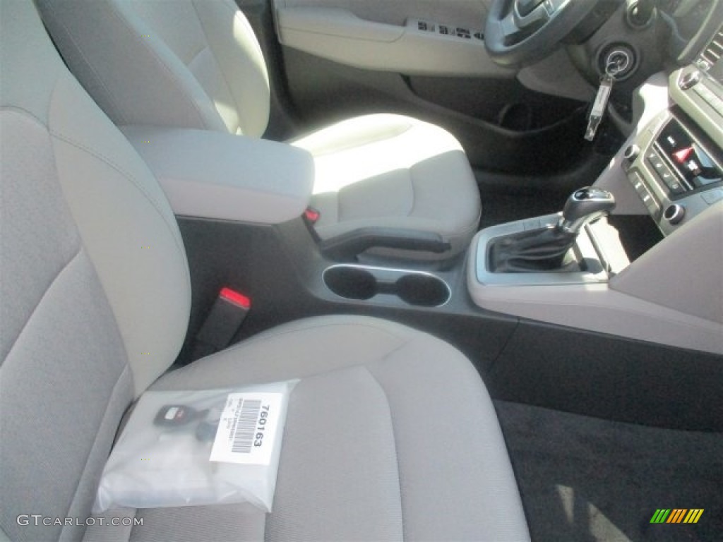 2017 Elantra SE - Black / Gray photo #12