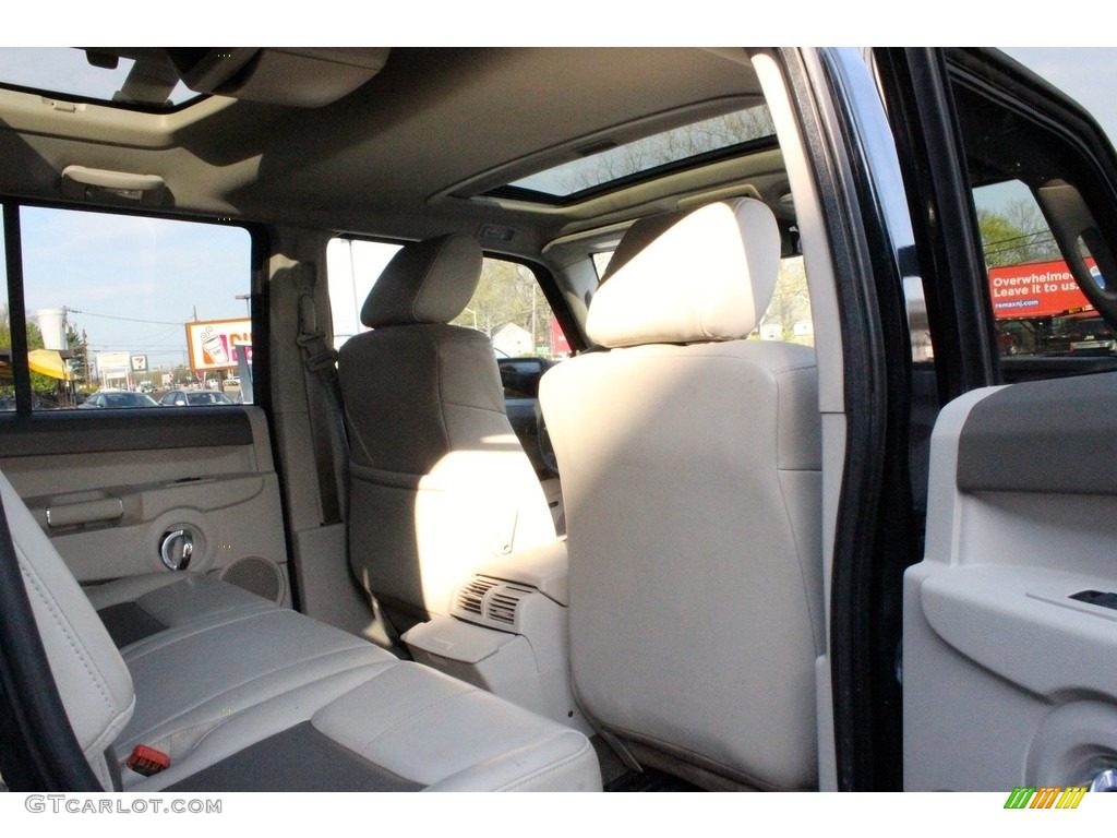 2006 Commander Limited 4x4 - Black / Dark Slate Gray/Light Graystone photo #32