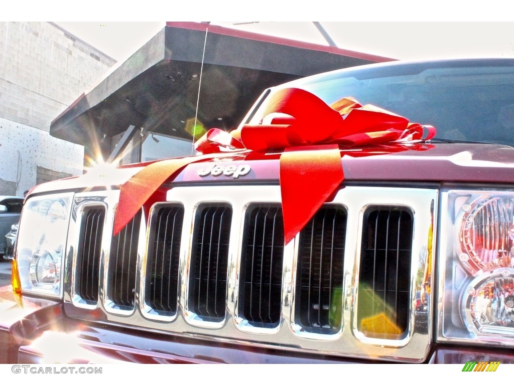 2008 Commander Sport 4x4 - Red Rock Crystal Pearl / Dark Slate Gray photo #13