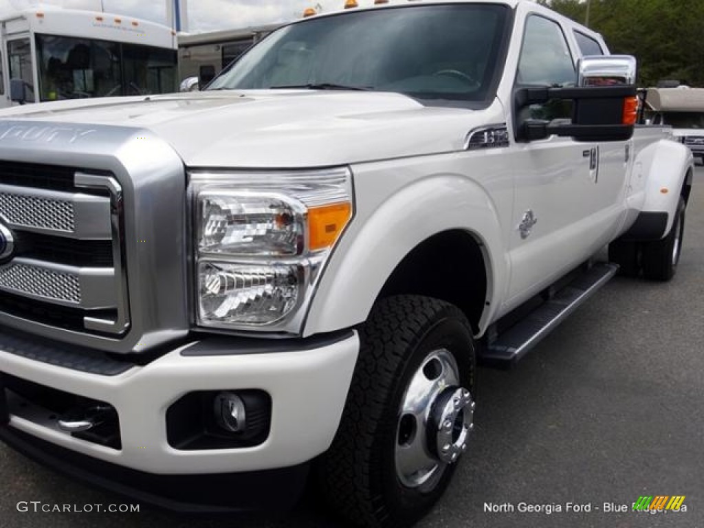 2016 F350 Super Duty Platinum Crew Cab 4x4 DRW - White Platinum Metallic / Black photo #36