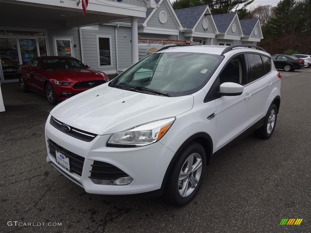 2016 Escape SE 4WD - Oxford White / Charcoal Black photo #3