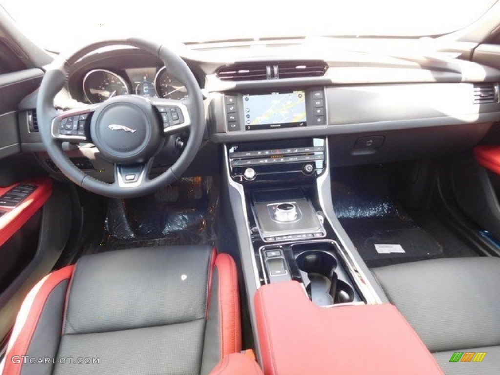 Jet/Red Interior 2016 Jaguar XF S Photo #112522500
