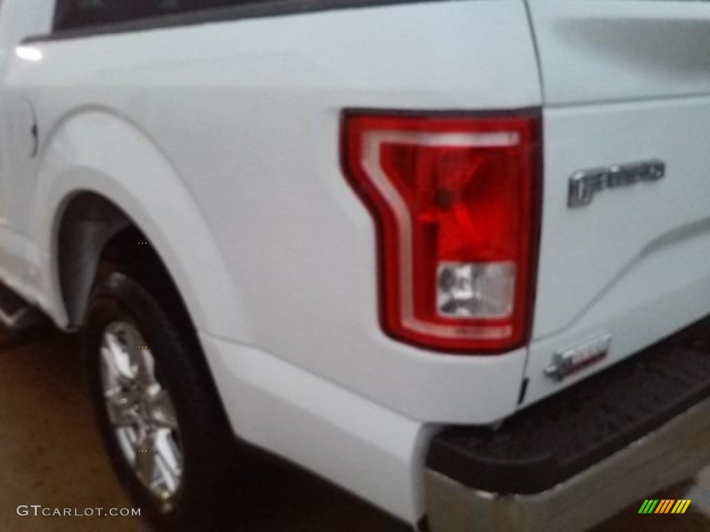 2016 F150 XLT SuperCrew - Oxford White / Medium Earth Gray photo #22