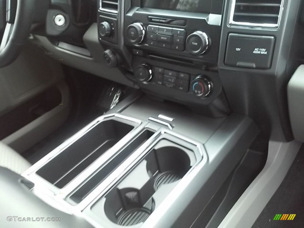 2016 F150 XLT SuperCrew - Ingot Silver / Medium Earth Gray photo #16