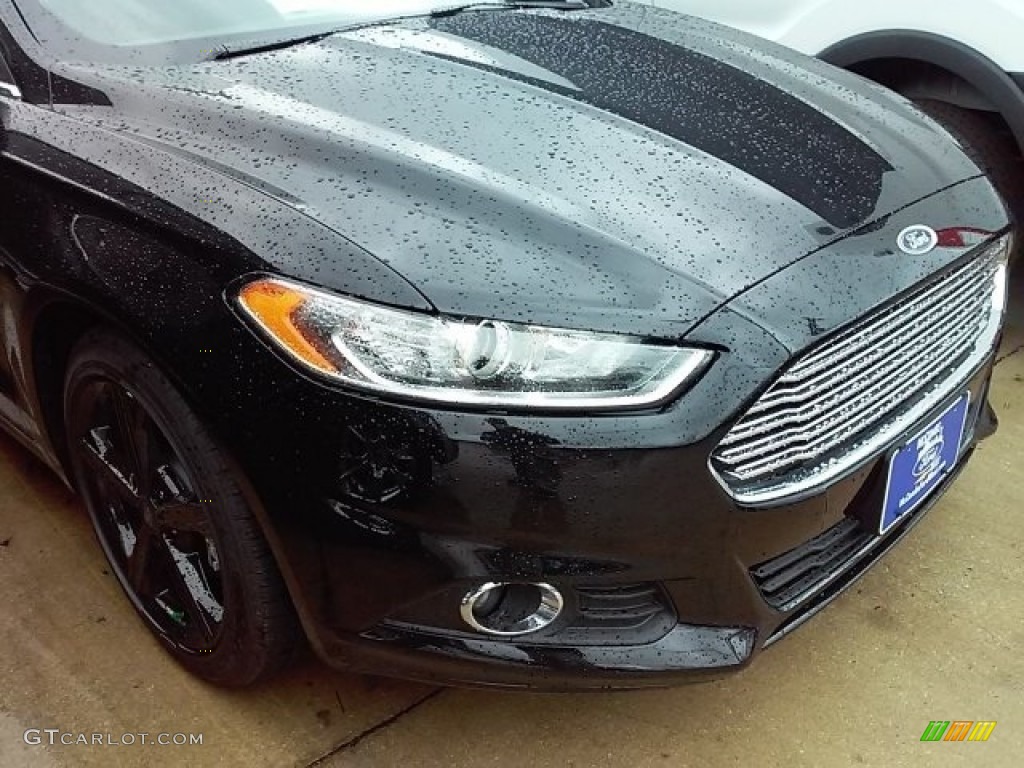 2016 Fusion SE - Shadow Black / Charcoal Black photo #16