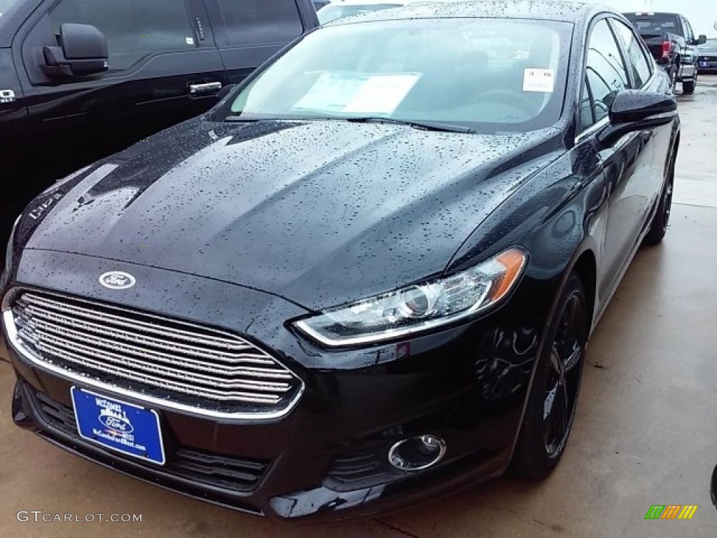 2016 Fusion SE - Shadow Black / Charcoal Black photo #18