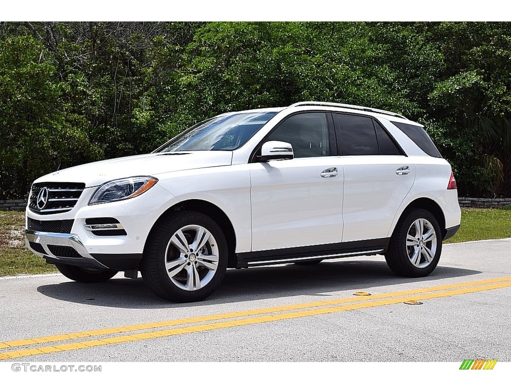 Polar White Mercedes-Benz ML