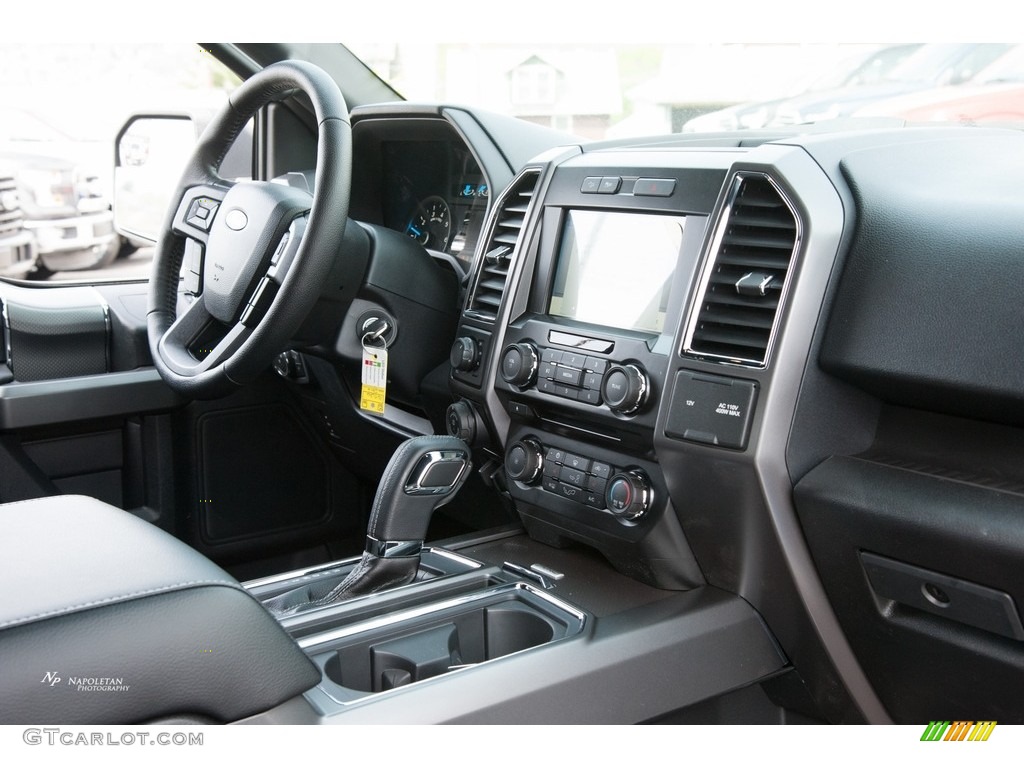 2016 F150 XLT SuperCrew 4x4 - Blue Flame / Black photo #12