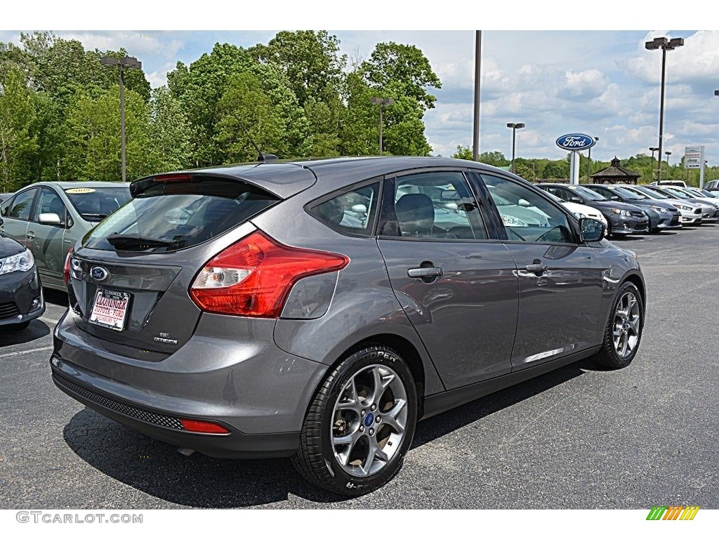 2014 Focus SE Hatchback - Sterling Gray / Charcoal Black photo #3