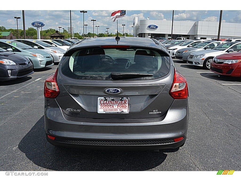 2014 Focus SE Hatchback - Sterling Gray / Charcoal Black photo #4