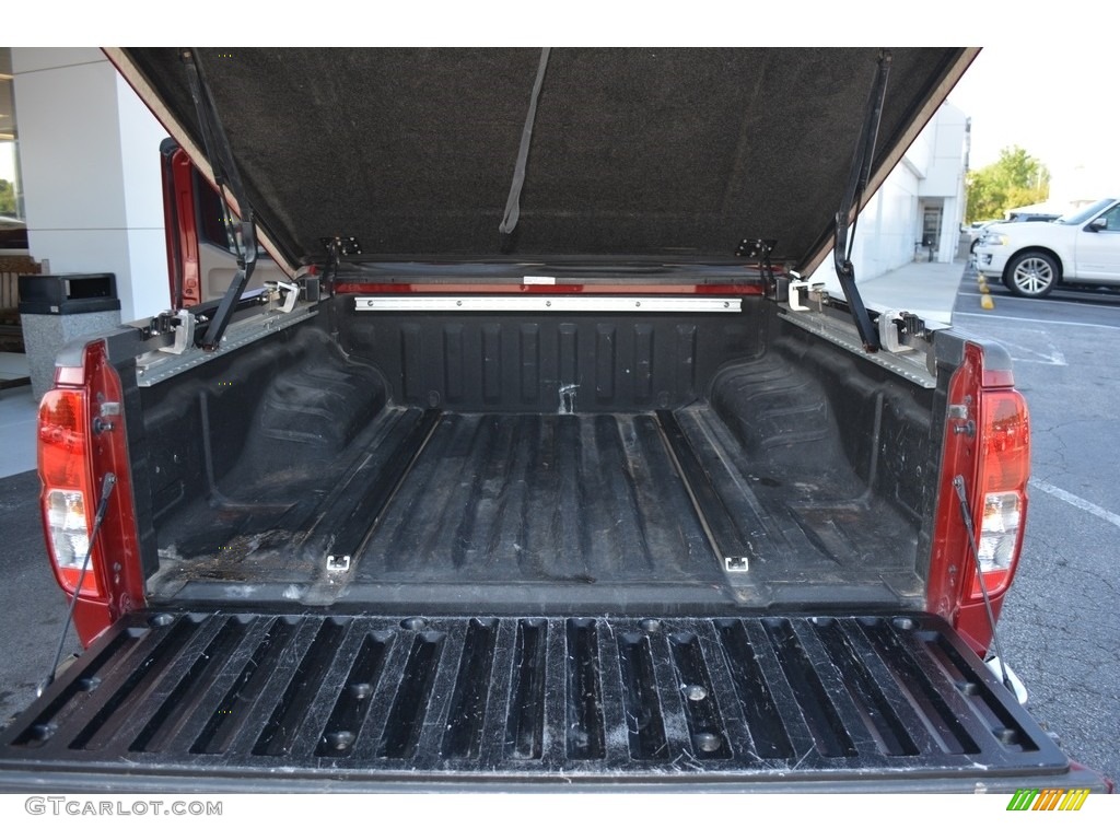 2007 Frontier SE Crew Cab - Red Brawn / Desert photo #9