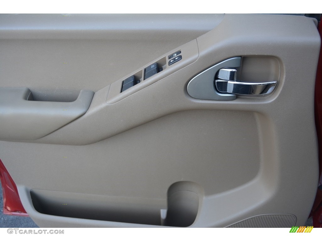2007 Frontier SE Crew Cab - Red Brawn / Desert photo #10