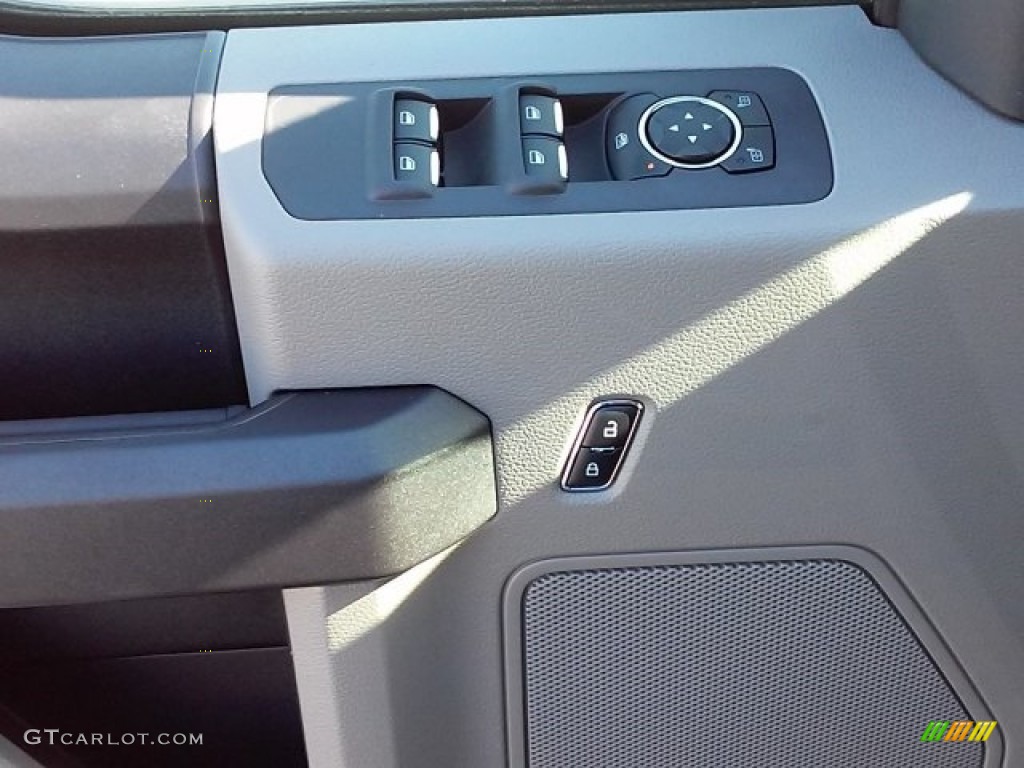 2016 F150 XL SuperCrew - Magnetic / Medium Earth Gray photo #3