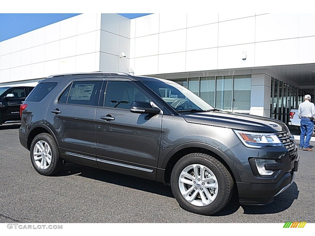 2016 Explorer XLT - Magnetic Metallic / Ebony Black photo #1