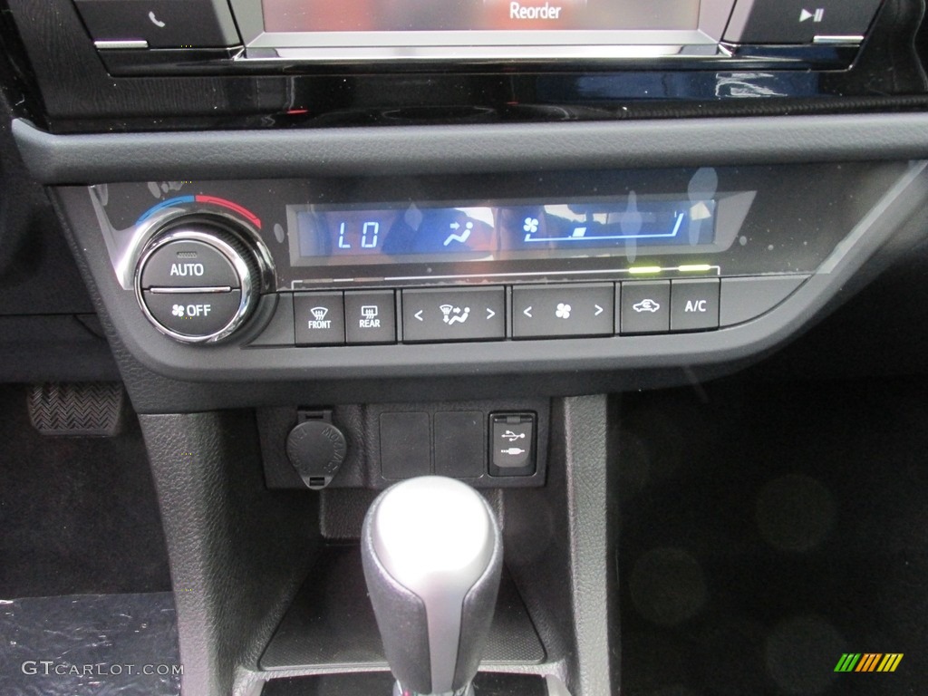 2016 Corolla S Plus - Super White / Black photo #26